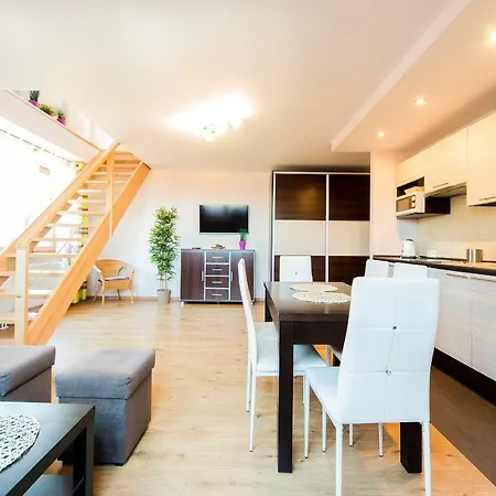 Everysky - Lesny Dom 16 - 18 아파트 카르파츠