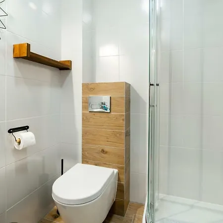 Everysky - Lesny Dom 16 - 18 *